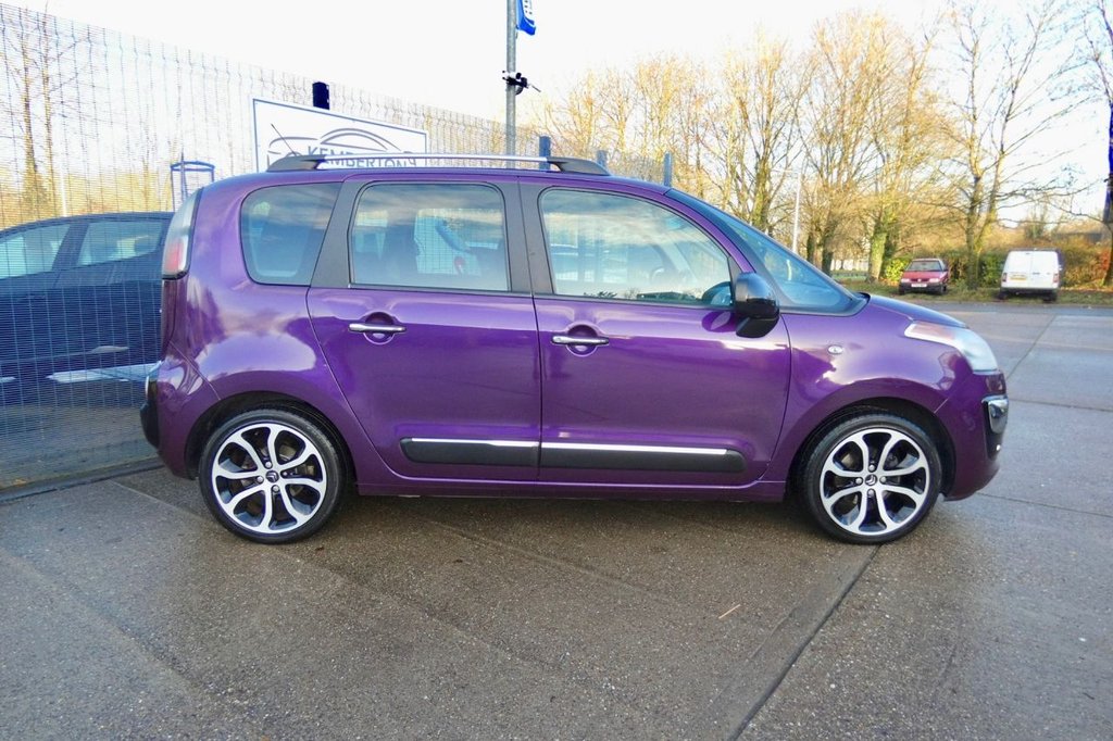 Used Citroen C3 Picasso 2017 for sale - 76783950: Photo 4