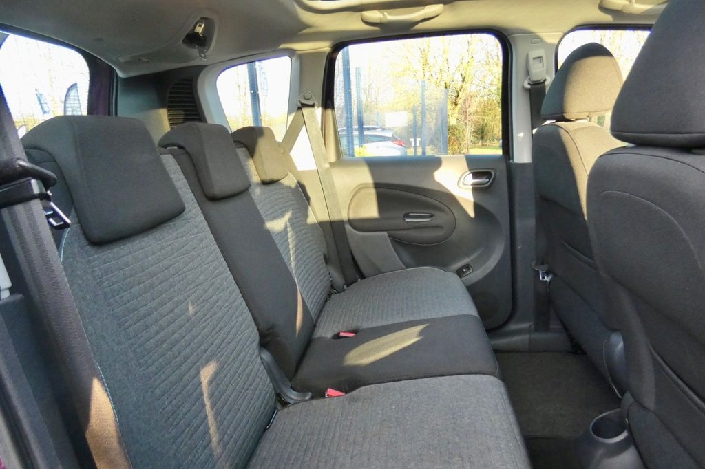 Used Citroen C3 Picasso 2017 for sale - 76783950: Photo 9