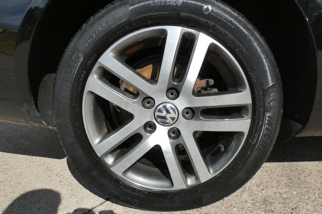 Used Volkswagen Golf 2013 for sale - 75585109: Photo 9