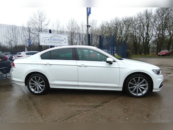 Used Volkswagen Passat 2015 for sale - 76910067: Photo