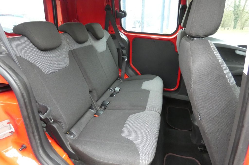 Used Ford Transit Courier 2017 for sale - 77276399: Photo 9