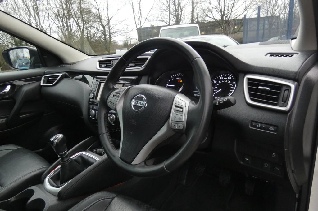 Used Nissan Qashqai 2015 for sale - 77101041: Photo 12