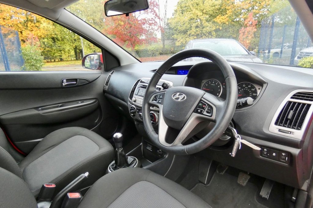 Used Hyundai i20 2013 for sale - 76406956: Photo 11