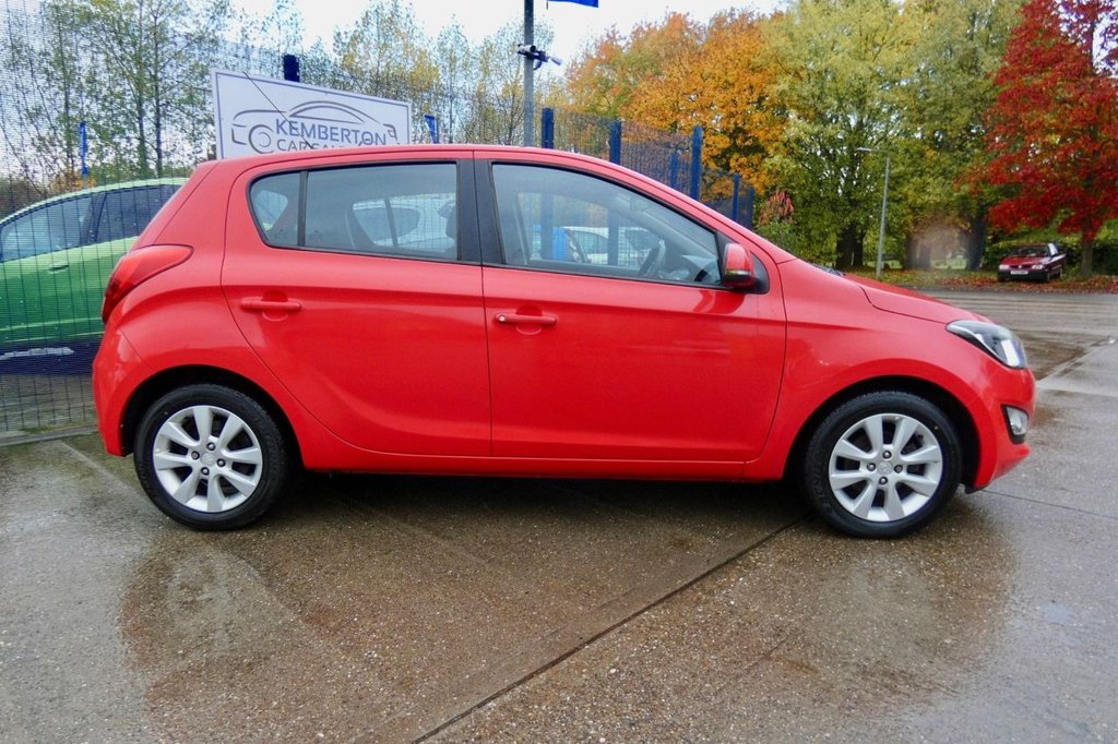 Used Hyundai i20 2013 for sale - 76406956: Photo 4