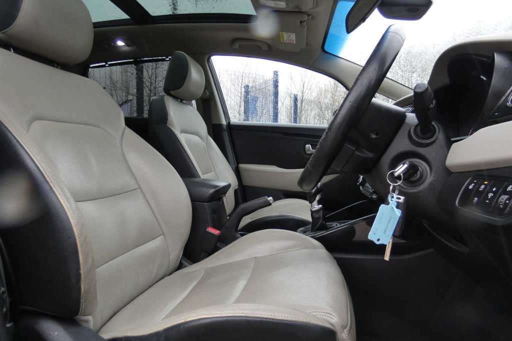 Used Kia Carens 2014 for sale - 77680366: Photo 11