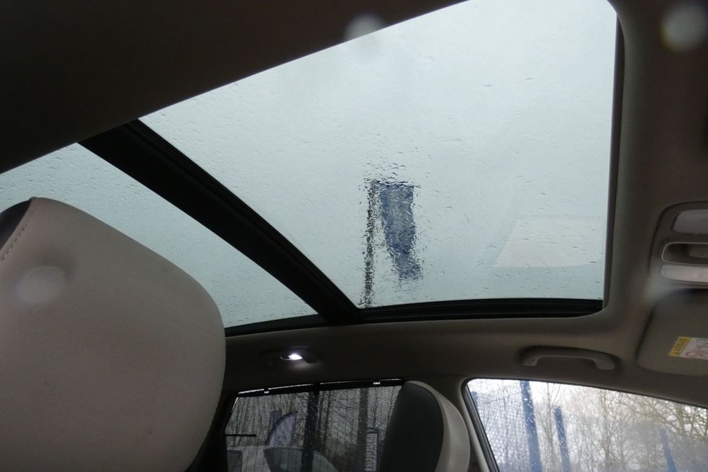 Used Kia Carens 2014 for sale - 77680366: Photo 12