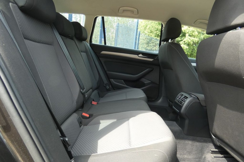 Used Volkswagen Passat 2015 for sale - 77341546: Photo 9