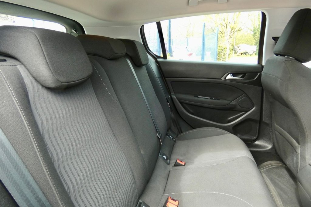 Used Peugeot 308 2015 for sale - 78110340: Photo 9