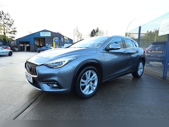 Used Infiniti Q30 2016 for sale - 76724663: Photo