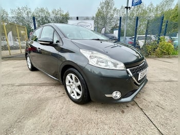 Used Peugeot 208 2014 for sale - 79835546: Photo