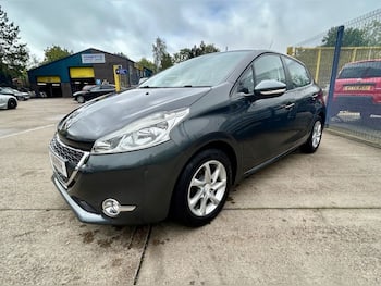 Used Peugeot 208 2014 for sale - 79835546: Photo
