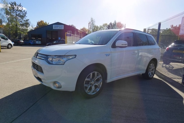 Used Mitsubishi Outlander 2014 for sale - 76178427: Photo 3