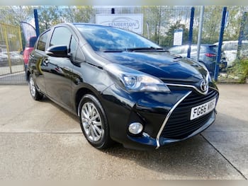 Used Toyota Yaris 2016 for sale - 79619183: Photo