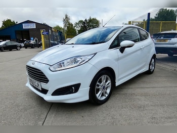 Used Ford Fiesta 2015 for sale - 75692968: Photo