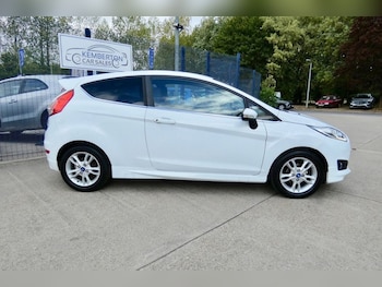 Used Ford Fiesta 2015 for sale - 75692968: Photo