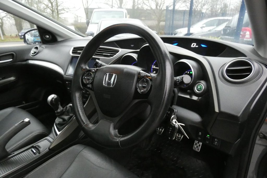 Used Honda Civic 2016 for sale - 77122160: Photo 12
