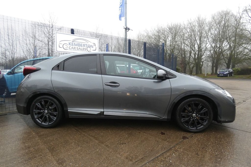 Used Honda Civic 2016 for sale - 77122160: Photo 4