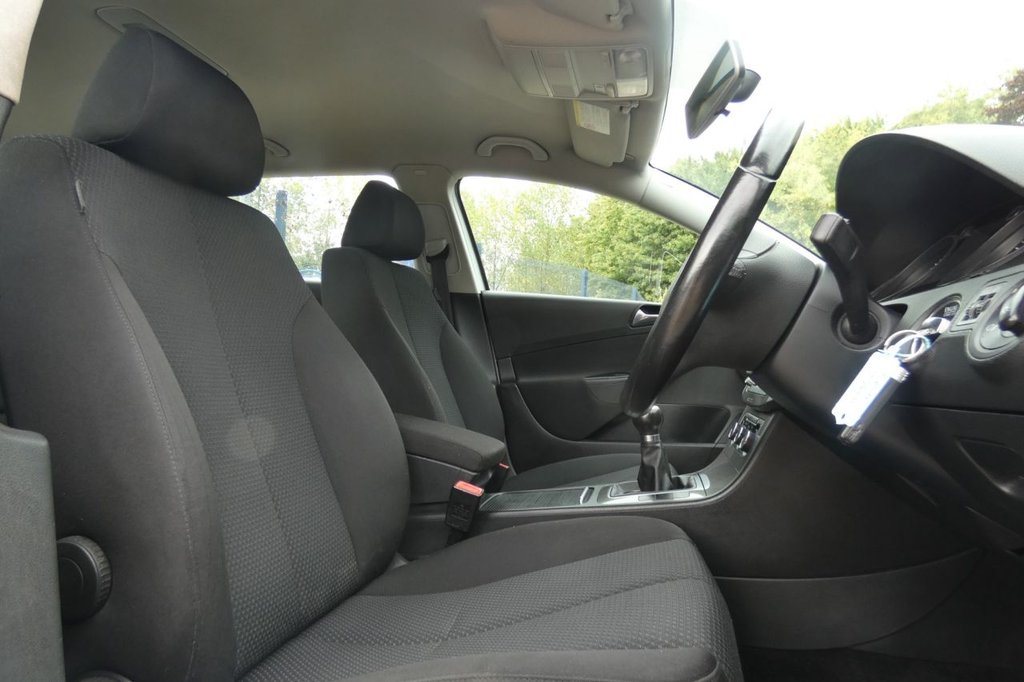 Used Volkswagen Passat 2010 for sale - 76642098: Photo 10