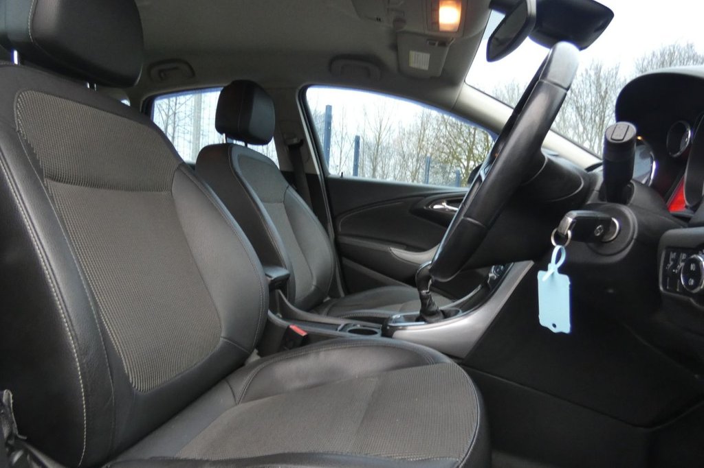 Used Vauxhall Astra 2010 for sale - 77355950: Photo 10