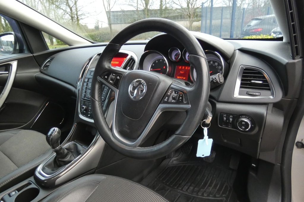 Used Vauxhall Astra 2010 for sale - 77355950: Photo 11