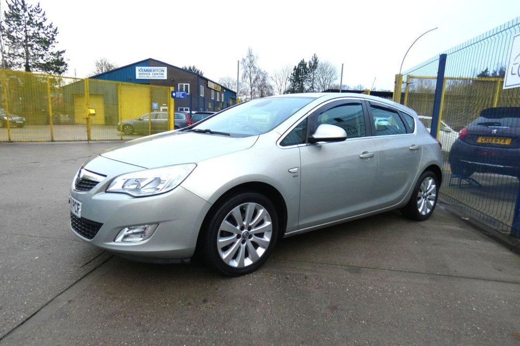Used Vauxhall Astra 2010 for sale - 77355950: Photo 3