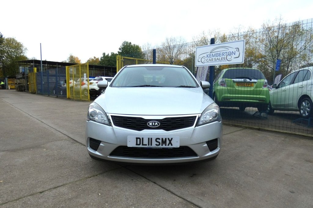 Used Kia Ceed 2011 for sale - 76582355: Photo 2