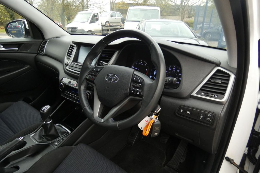 Used Hyundai TUCSON 2017 for sale - 76698439: Photo 11