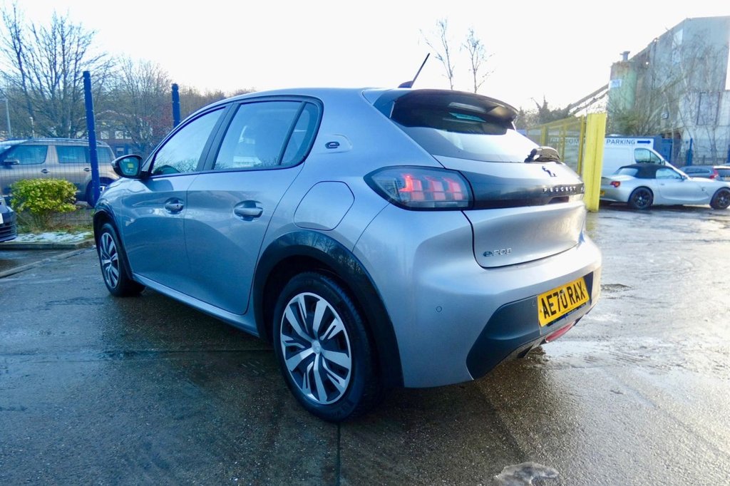 Used Peugeot E-208 2020 for sale - 77133644: Photo 6