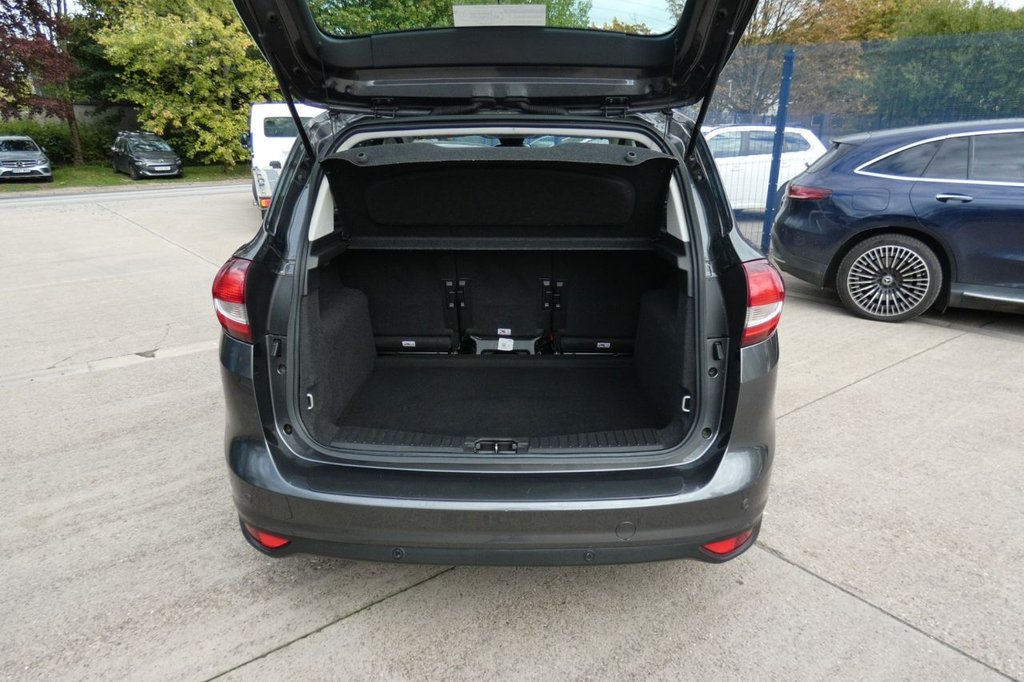 Used Ford C-Max 2015 for sale - 76132867: Photo 8