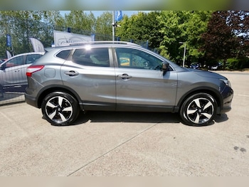 Used Nissan Qashqai 2017 for sale - 79289241: Photo