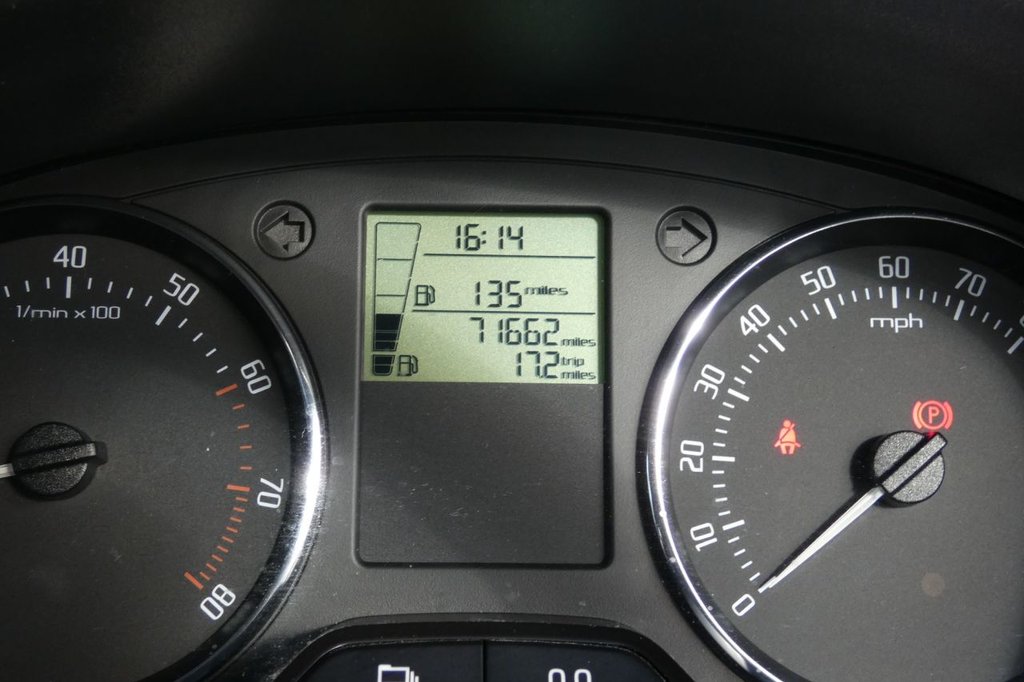 Used Skoda Fabia 2015 for sale - 76118904: Photo 12