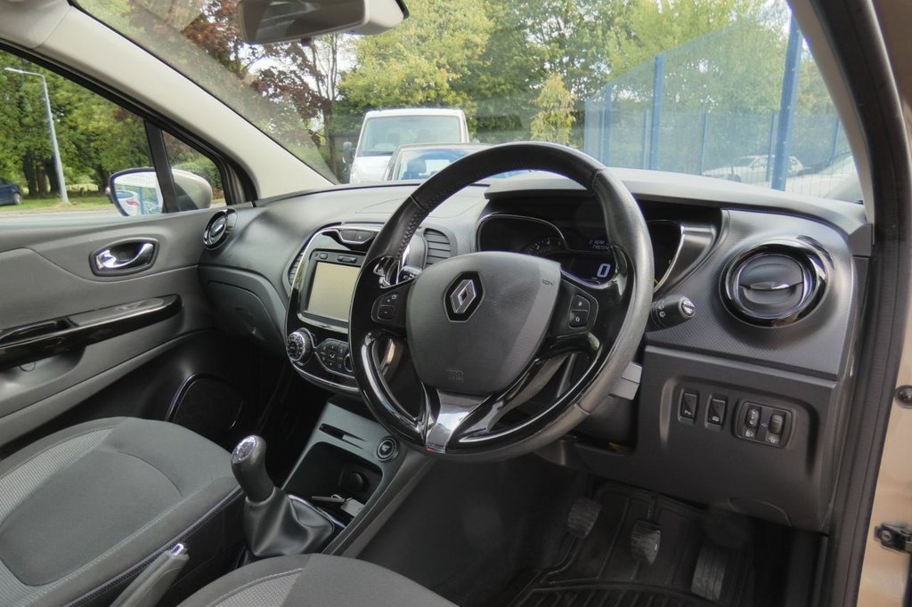 Used Renault Captur 2014 for sale - 75832883: Photo 11