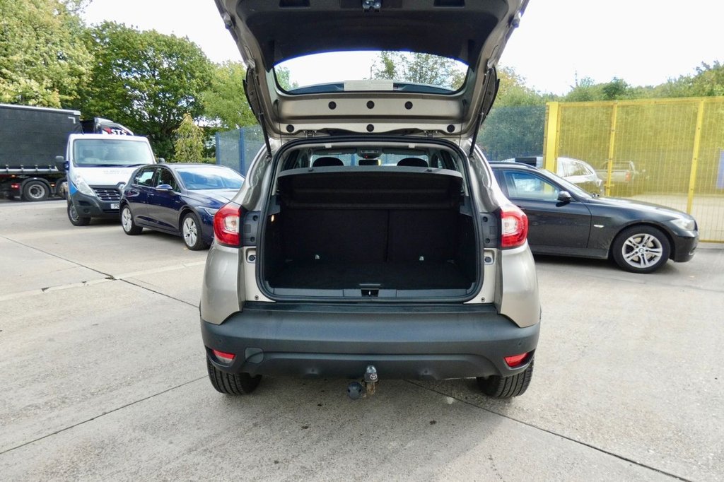 Used Renault Captur 2014 for sale - 75832883: Photo 8