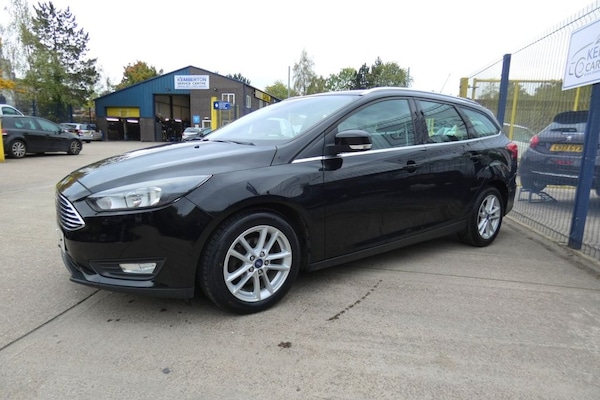 Used Ford Focus 2017 for sale - 76163046: Photo 3