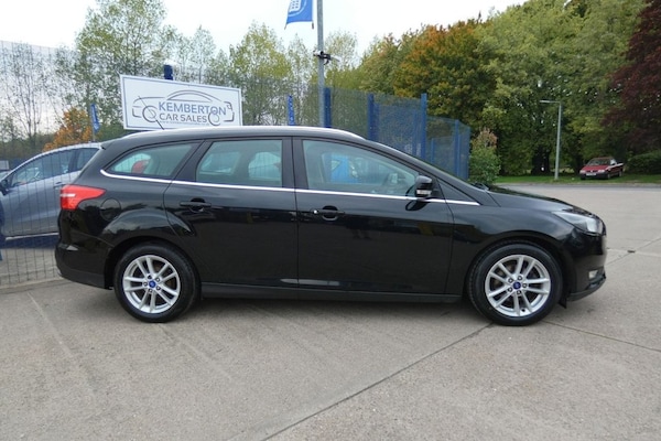 Used Ford Focus 2017 for sale - 76163046: Photo 4