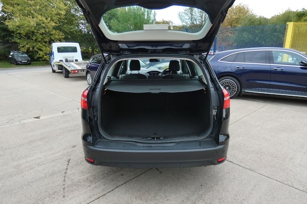 Used Ford Focus 2017 for sale - 76163046: Photo 8