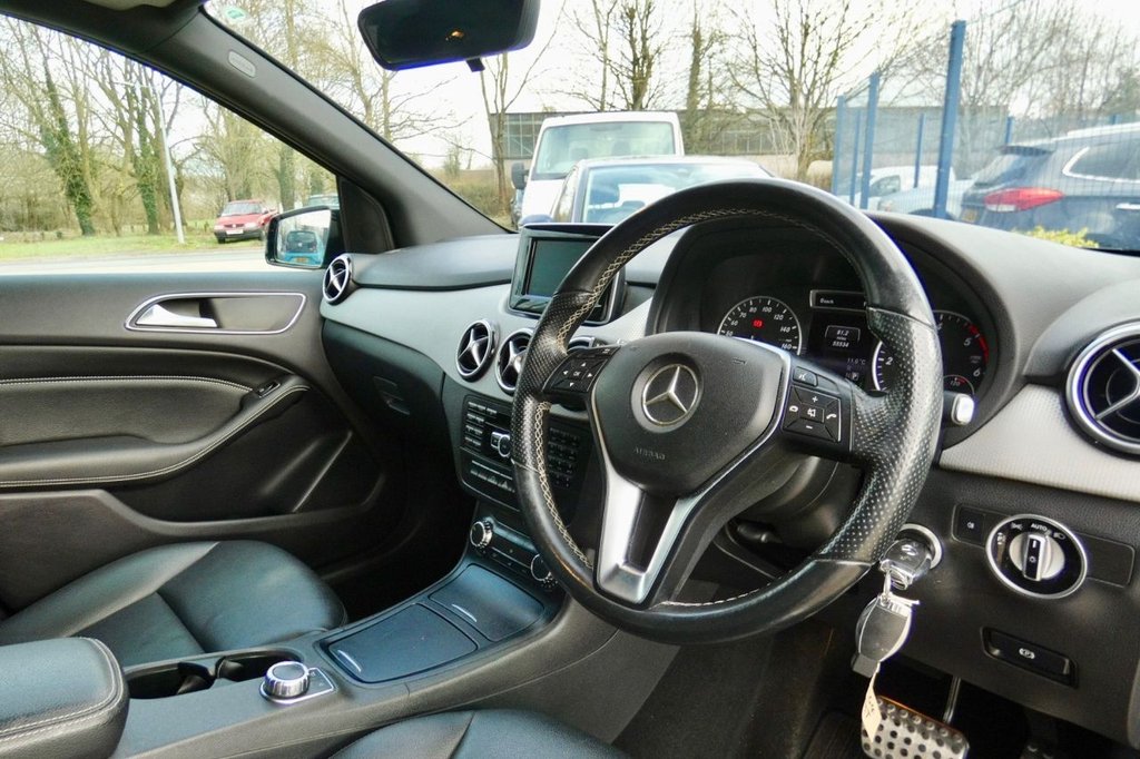 Used Mercedes-Benz B Class 2015 for sale - 77655037: Photo 9