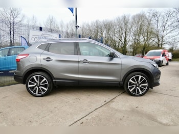 Used Nissan Qashqai 2016 for sale - 77534859: Photo