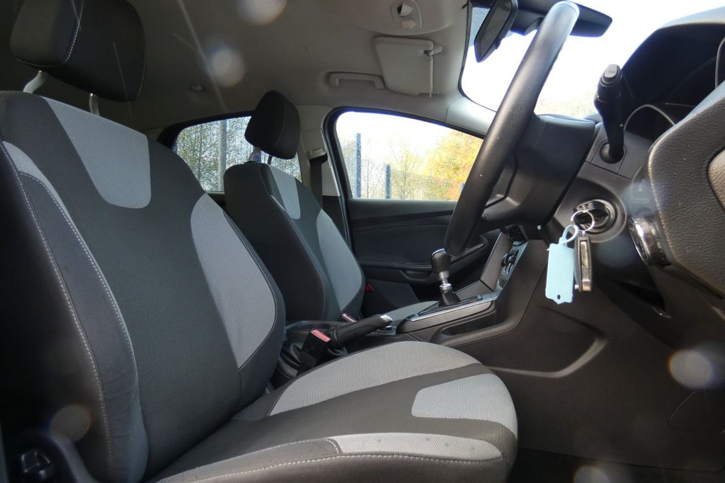 Used Ford Focus 2012 for sale - 76367698: Photo 10