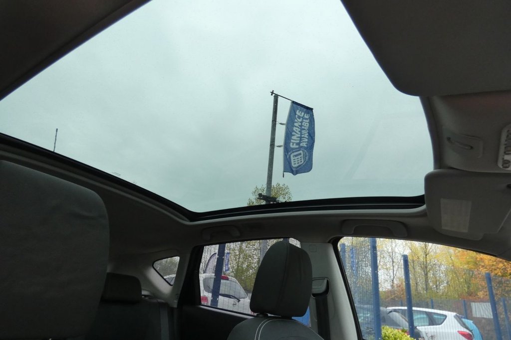 Used Nissan Qashqai 2011 for sale - 76445838: Photo 12