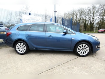 Used Vauxhall Astra 2014 for sale - 77667373: Photo