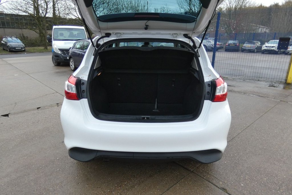 Used Nissan Pulsar 2015 for sale - 77534556: Photo 8