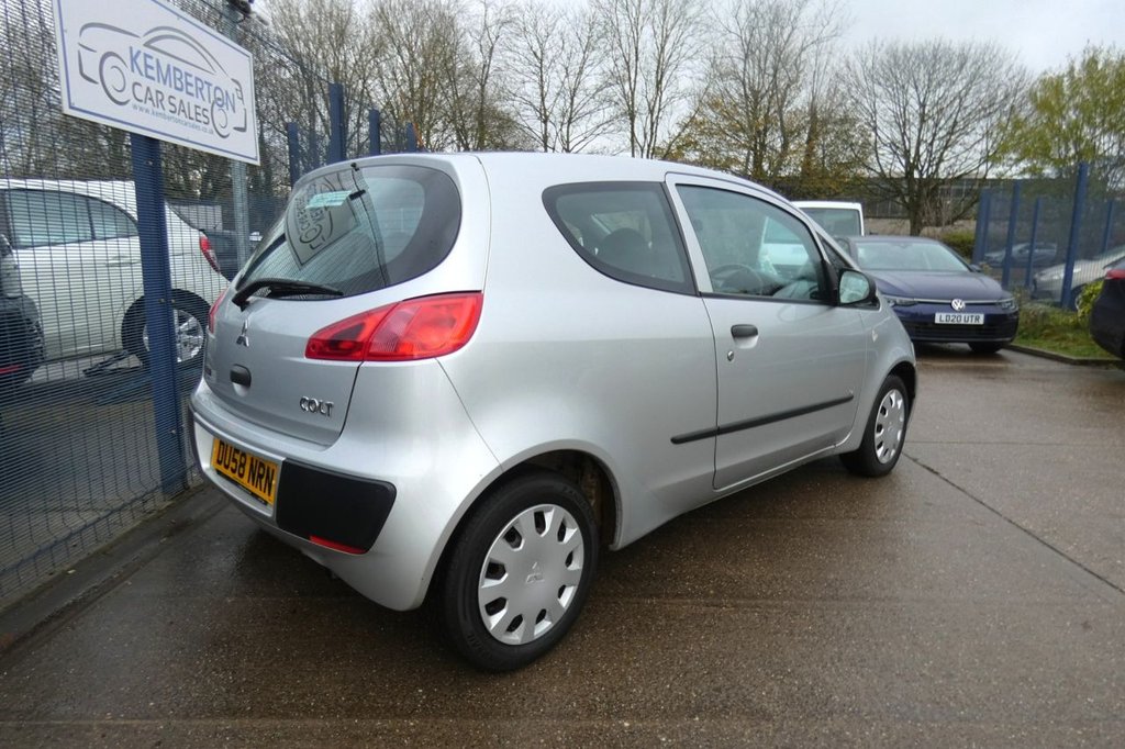 Used Mitsubishi Colt 2008 for sale - 76698567: Photo 5