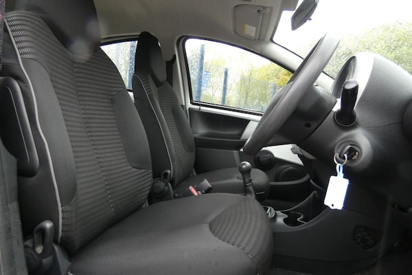 Used Peugeot 107 2013 for sale - 76178347: Photo 10