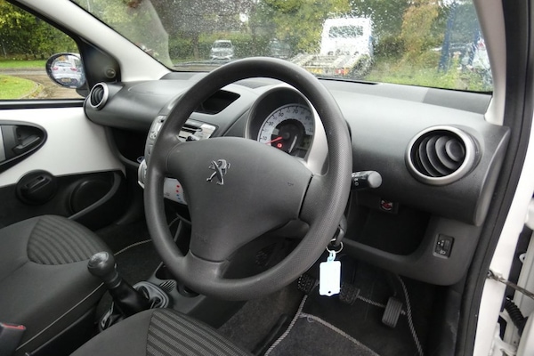 Used Peugeot 107 2013 for sale - 76178347: Photo 11