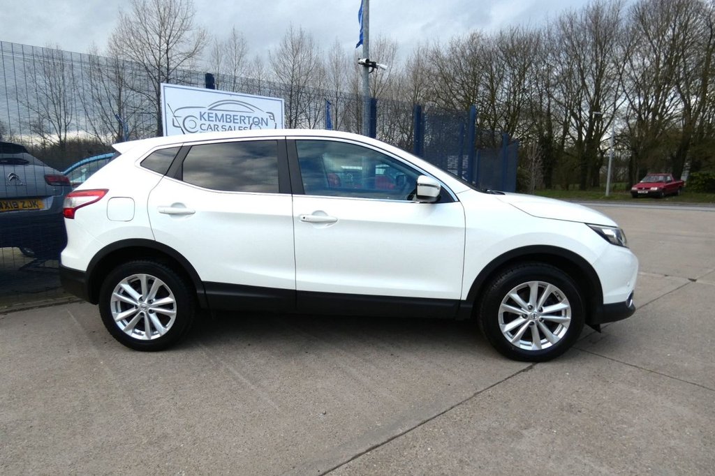 Used Nissan Qashqai 2014 for sale - 77667290: Photo 4