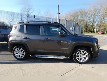 Used Jeep Renegade 2016 for sale - 77920119: Photo