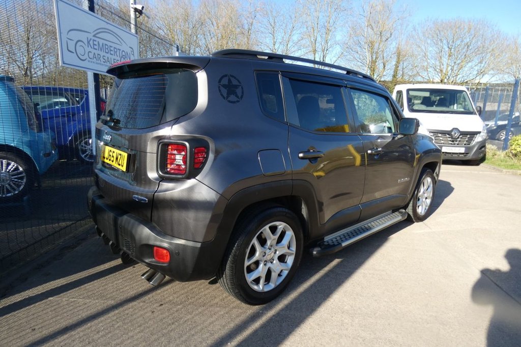 Used Jeep Renegade 2016 for sale - 77920119: Photo 5