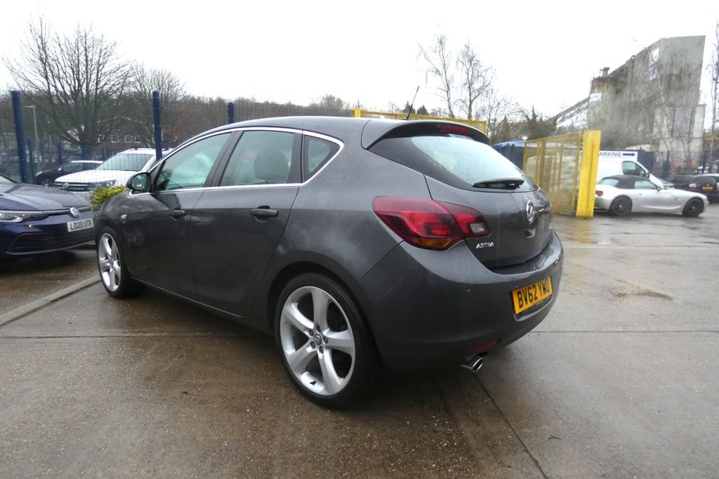 Used Vauxhall Astra 2012 for sale - 77421790: Photo 6