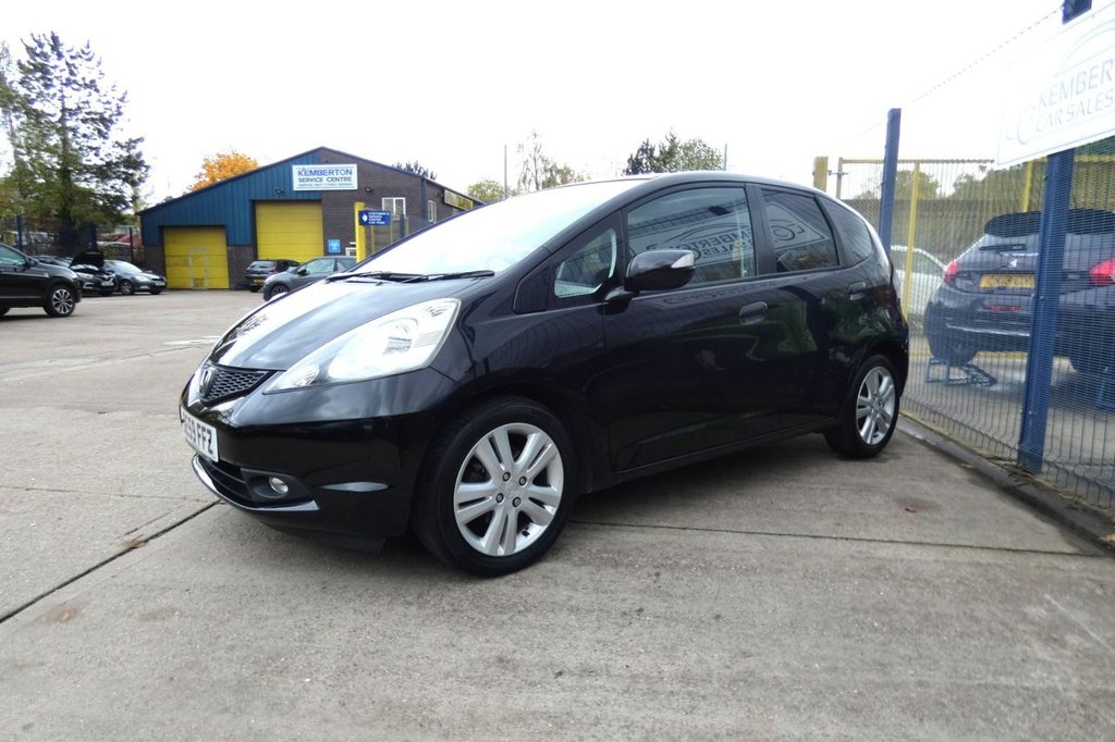 Used Honda Jazz 2010 for sale - 76291975: Photo 3
